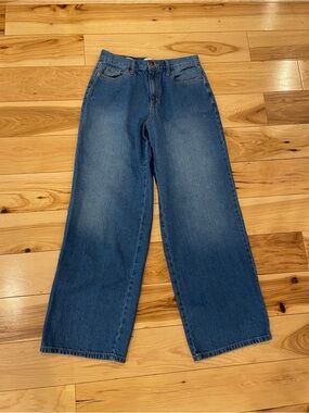 Universal Thread Wide-Leg Women's Jeans in Medium Blue